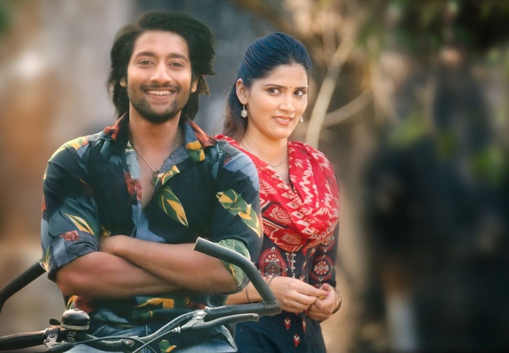 Aakash Thosar, Sayali Patil in Movie 'Ghar Banduk Biryani'