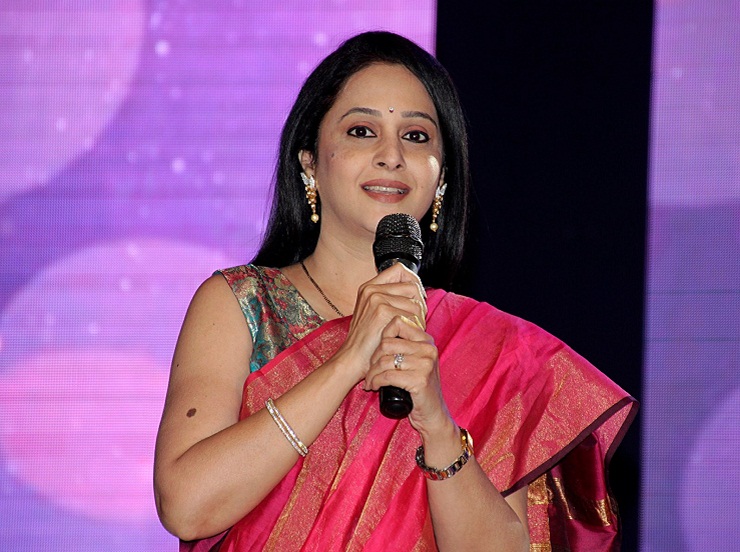 Mrinal Kulkarni, Actress, Director