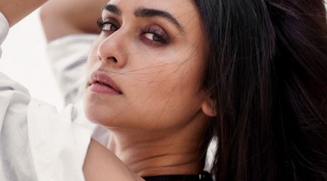 Amruta Khanvilkar, Actress