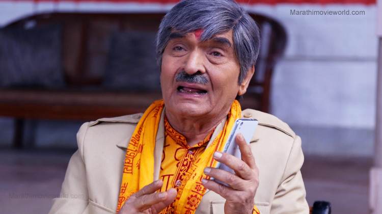 Bollywood Comedian Asrani Picture