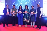 Chitrakarmi Book Launch, Sonali Kulkarni, Prarthana Behere, Ashish Ningurkar