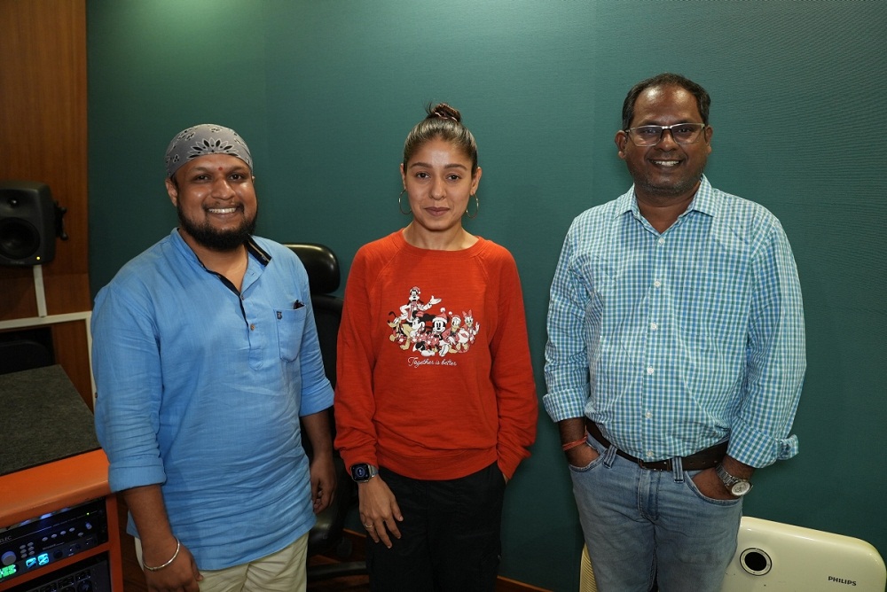 Gaurav Chati music director with Singer Sunidhi-Chouhan and director Sandeep Naware