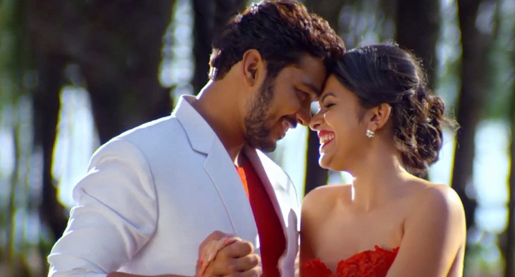 Mitali Nayekar, Suyash Tilak in Marathi film 'Hashtag Prem'