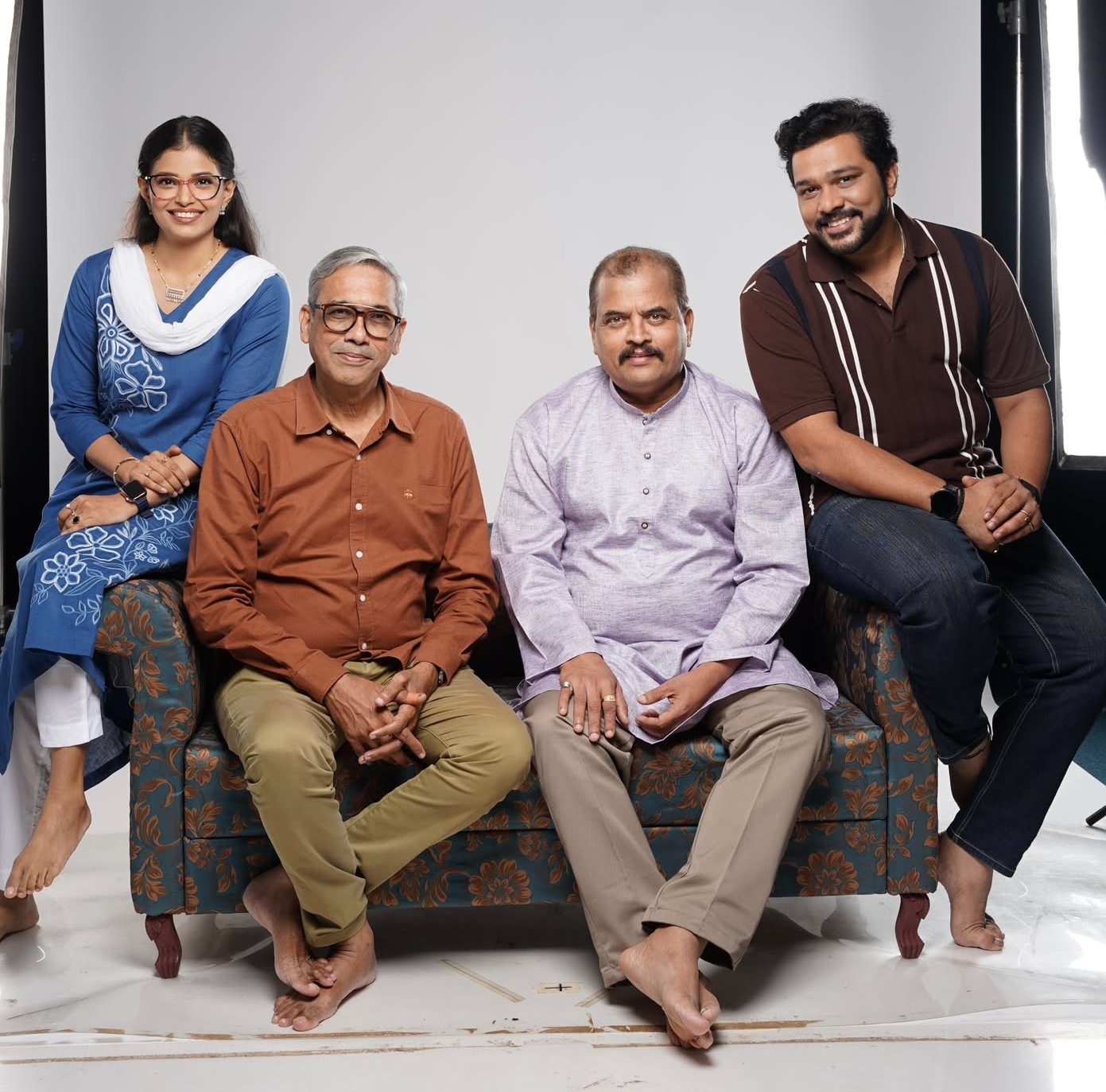 Priyanka Tendolkar, Ajit Bhure, Sharad Ponkshe, Suyash Tilak