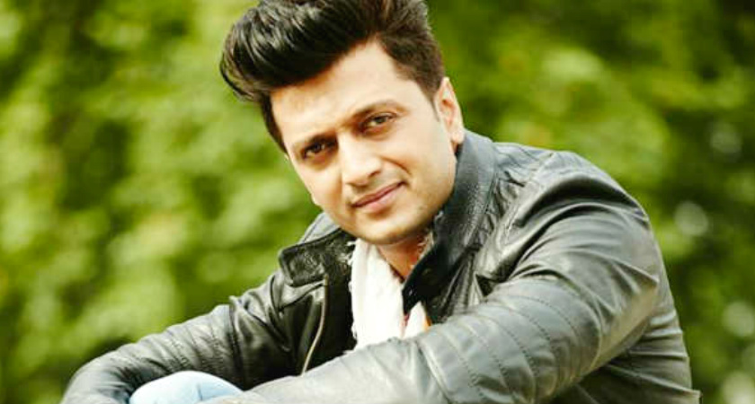 Riteish Deshmukh gives cutting reply to troll who called him sasta DJ  Snake. Seen yet? - India Today