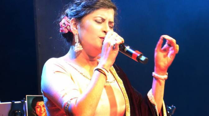 Singer Savaniee Ravindrra