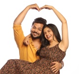 Yashoman Apte, Rumani Khare in Lagli Paij